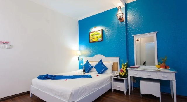 Friends Inn  Travel