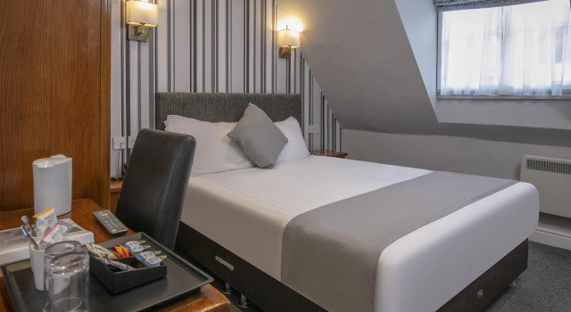 Двухместный номер Standard Normanton Park Hotel, BW Signature Collection