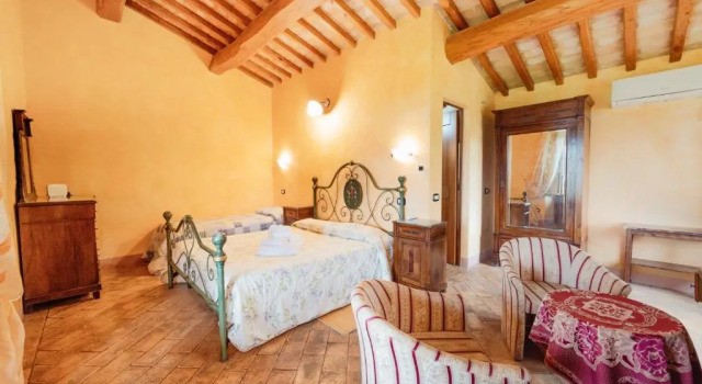 Трёхместный номер Standard Tuscan Relais Il Serraglio