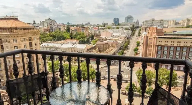 Апартаменты c 1 комнатой с балконом и с видом на город Central Dayflat Apartments
