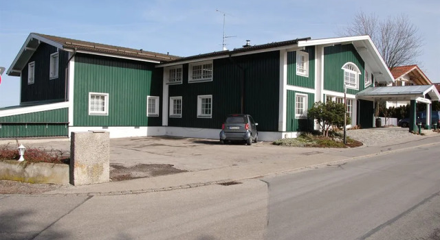 Landhotel Irschenberg, Varaa Hotelli Hotellit Baijeri pysäköinnillä, Pysäköinti