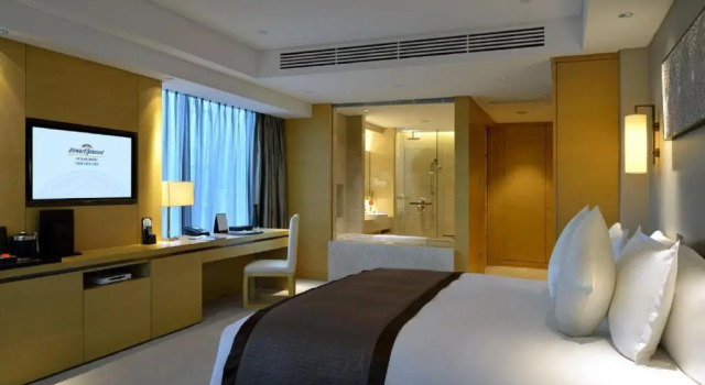 Номер Superior Howard Johnson IFC Plaza Ningbo