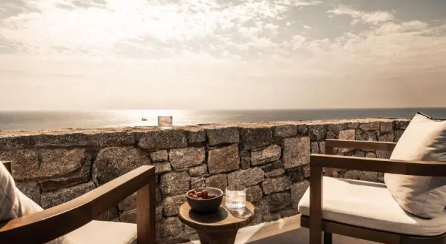Люкс с балконом и с видом на море Enigma Mykonos Boutique Hotel