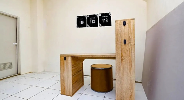 OYO Life 2751 Deyo Kost, Reserva ahora Hotel Semarang Java Central