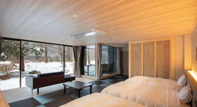 Полулюкс Ooedo Onsen Monogatari Premium Iwatehanamaki