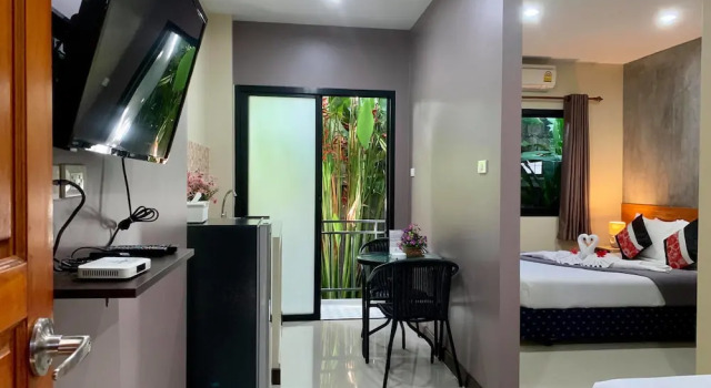 Трёхместный номер Standard с балконом Isayarada Apartment