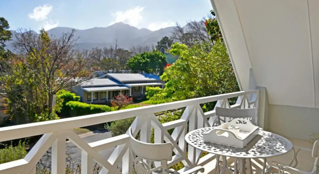 Люкс с видом на горы Fleur du Soleil Luxury Guesthouse