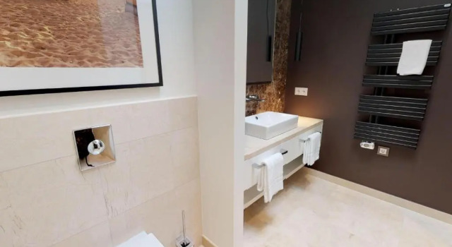 White Pearl Apartment 4.03