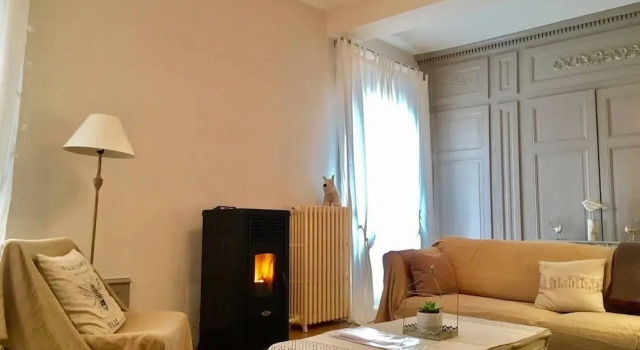 Chateau de Laforest Quidam, Book Hotel Thizy-les-Bourgs 