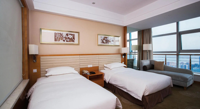 Двухместный номер Superior с видом на море Grand New Century Hotel
