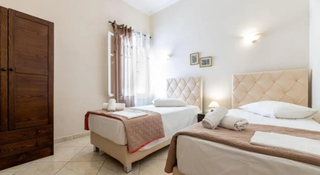 Town House for 6-16, Prenota Hotel Hotel a Paro con parcheggio, Parcheggio