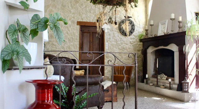 Le Clos Vitis - Chambres d'hôtes et gite, Rezervasyon Otel Vaucluse otoparklı oteller, Otopark