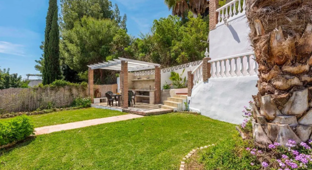 Villa Arancha Nerja by Ruralidays, Prenota Villa Hotel a Axarquía con parcheggio, Parcheggio