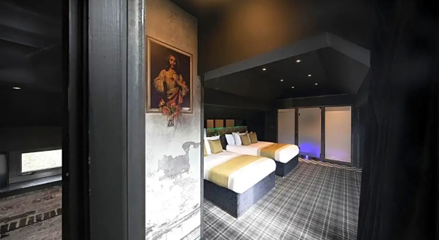 Номер Deluxe с балконом Briggate Hotel