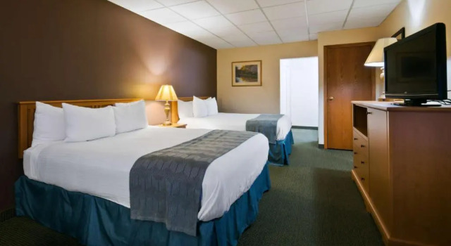 Четырёхместный номер Standard Best Western Lees Motor Inn