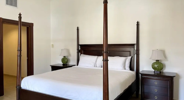 Апартаменты Deluxe с 2 комнатами с балконом и с видом на гавань The Hotel Porto Cupecoy