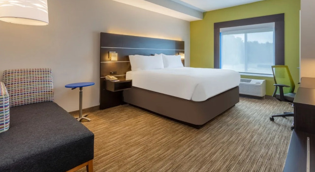 Двухместный люкс Holiday Inn Express Arrowood by IHG