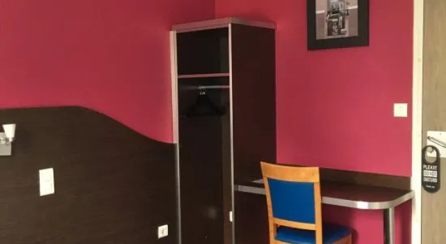Номер Comfort Hôtel Au Val De Saône PARKING GRATUIT