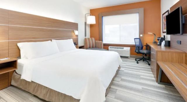 Номер Standard Holiday Inn Express & Suites Mitchell by IHG