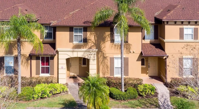 Renovated Home Near Beach and Shopping