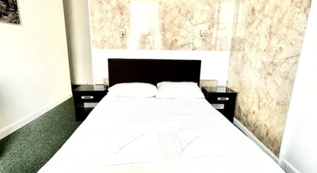 Двухместный номер Economy Carlton Court Hotel