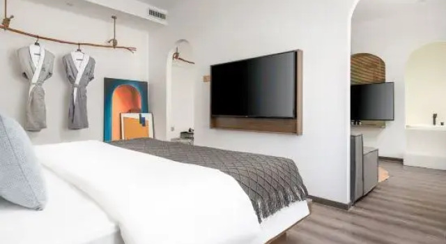 Люкс Urumqi Sansheng Nanhu Duiyue Guesthouse