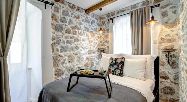 History House Moja Ti 1830 in Old Town Senj, Book Hotel Hoteller i Senj med parkering, Parkering