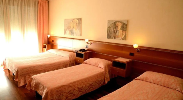 Четырёхместный номер Standard Hotel HDomus