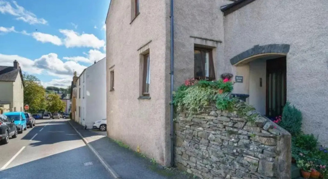 Ground Floor 1 Bed Apartment with Twin/King option