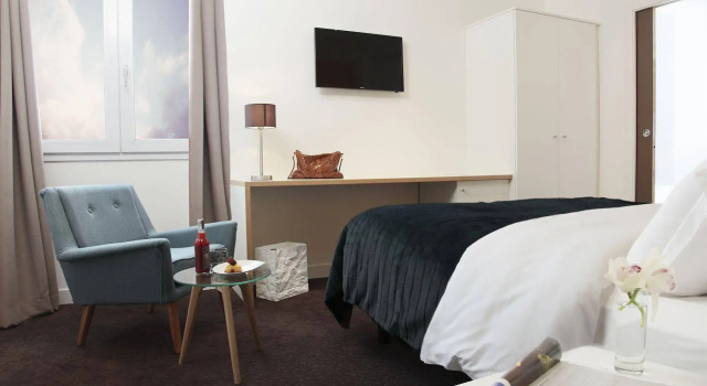 Logis Hôtel La Ruche, Book Hotel  