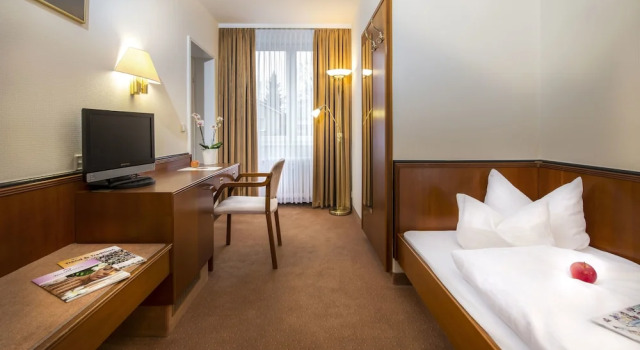 Одноместный номер Standard с видом на сад Parkhotel Stadtallendorf