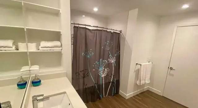 Апартаменты Stylish 1BR Family Apartment by Dtla