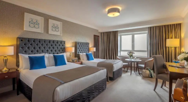Двухместный номер Standard Glenroyal Hotel