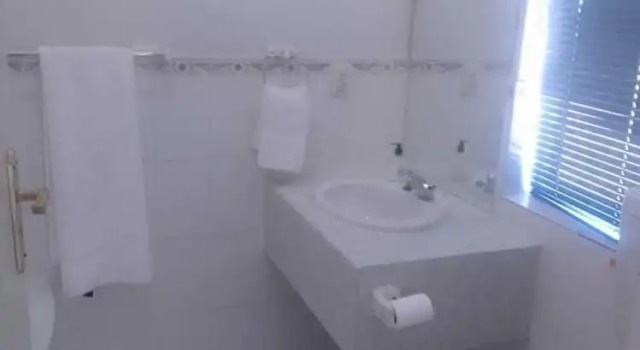 Номер Comfort Broadway Guesthouse