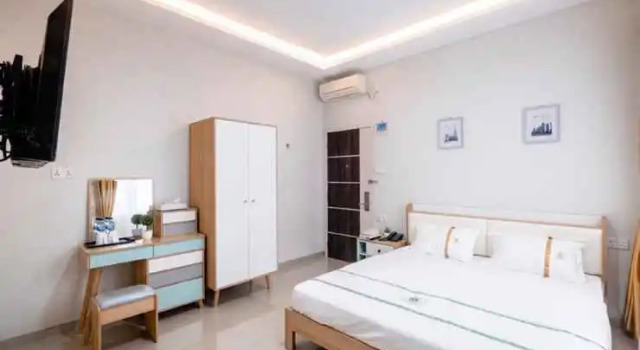 Lees Hotel