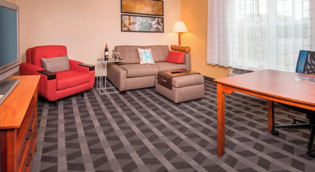 Люкс TownePlace Suites by Marriott Clinton at Joint Base Andrews