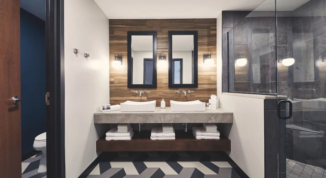 Люкс с балконом Hotel Vandivort