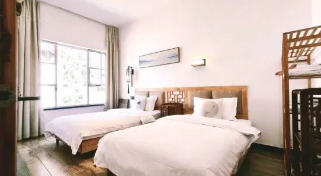 Comfort Suite Tea  House
