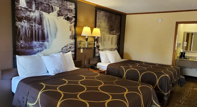 Super 8 by Wyndham Kansas City Airport North, Boek Hotel Kansas City Missouri