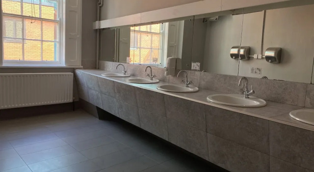 Двухместный номер Standard Leevin Stay Hostel