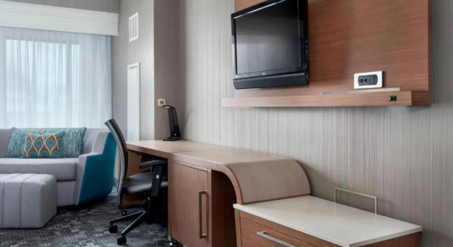 Номер Deluxe Courtyard by Marriott Newark Elizabeth