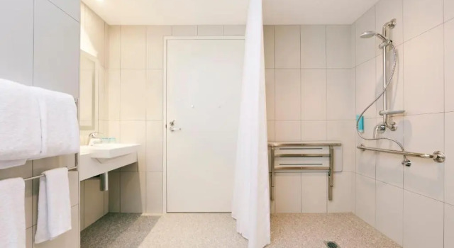 Двухместный номер Standard Accessible Holiday Inn Express Adelaide City Centre by IHG
