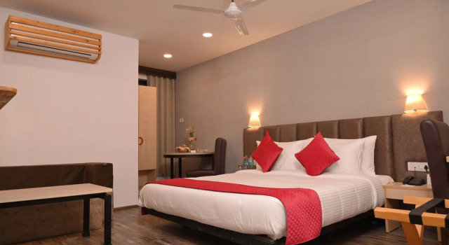 Ayaan Lords Inn Noida