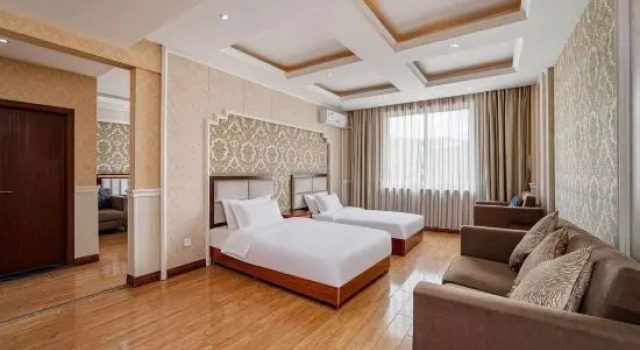 Семейный люкс Deluxe Ruijing Hotel