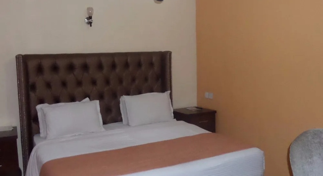 Двухместный номер Executive Sugarland Hotel & Suites