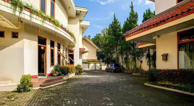 Pilatus Hotel Bandung