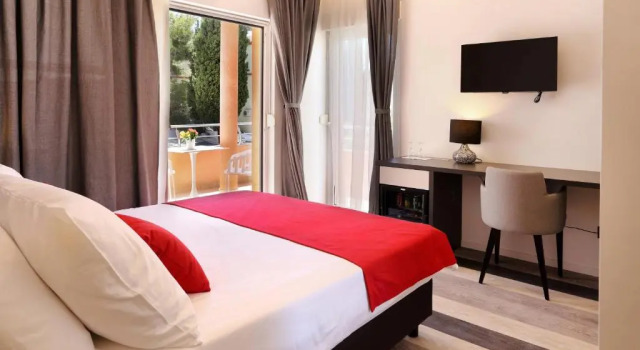Двухместный номер Deluxe с балконом Villa M