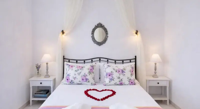 Двухместный номер Standard с балконом и с видом на море Hotiday Santorini Sea View