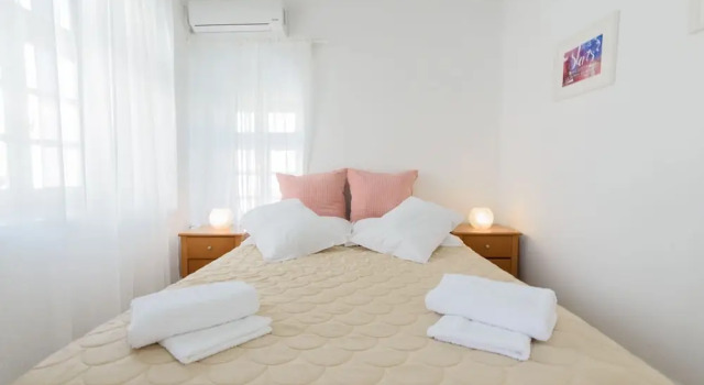Astraea, Rezerwuj Apartament Hydra Saronic Islands