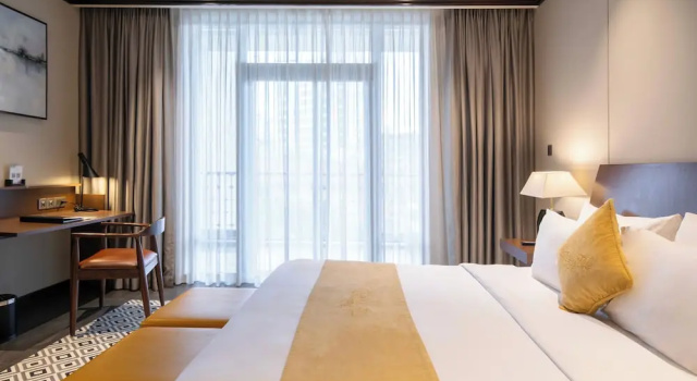 Двухместный номер Premium с балконом и с видом на город Senna Hue Hotel